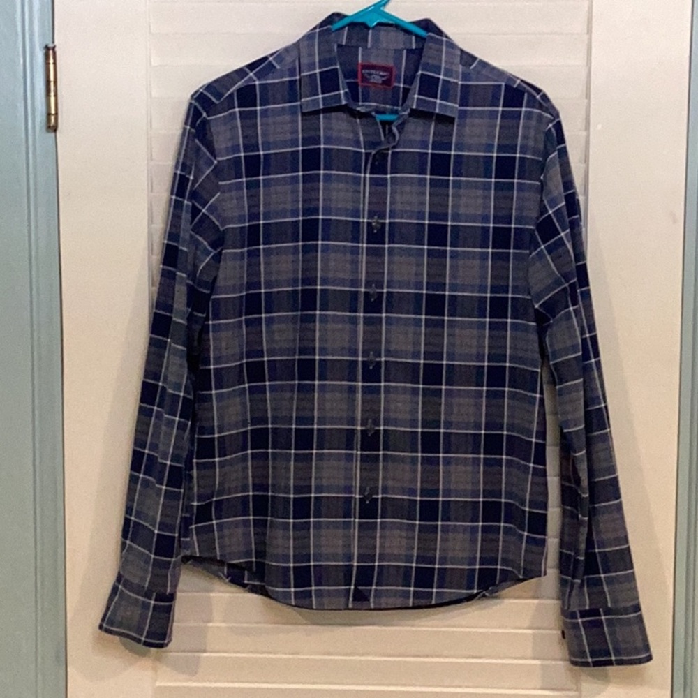 Men’s flannel blue gray plaid. Button front. 
UnTuckit SZ. S. Like new.